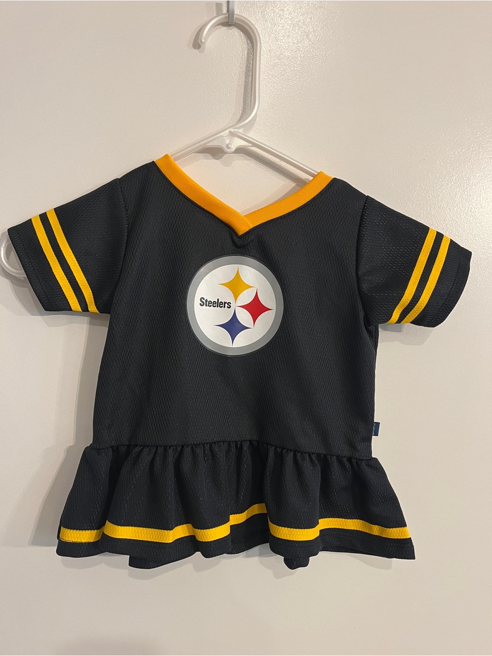 Girls 6-12 months Pittsburgh Steelers NFL apparel Gerber  Skirted Top